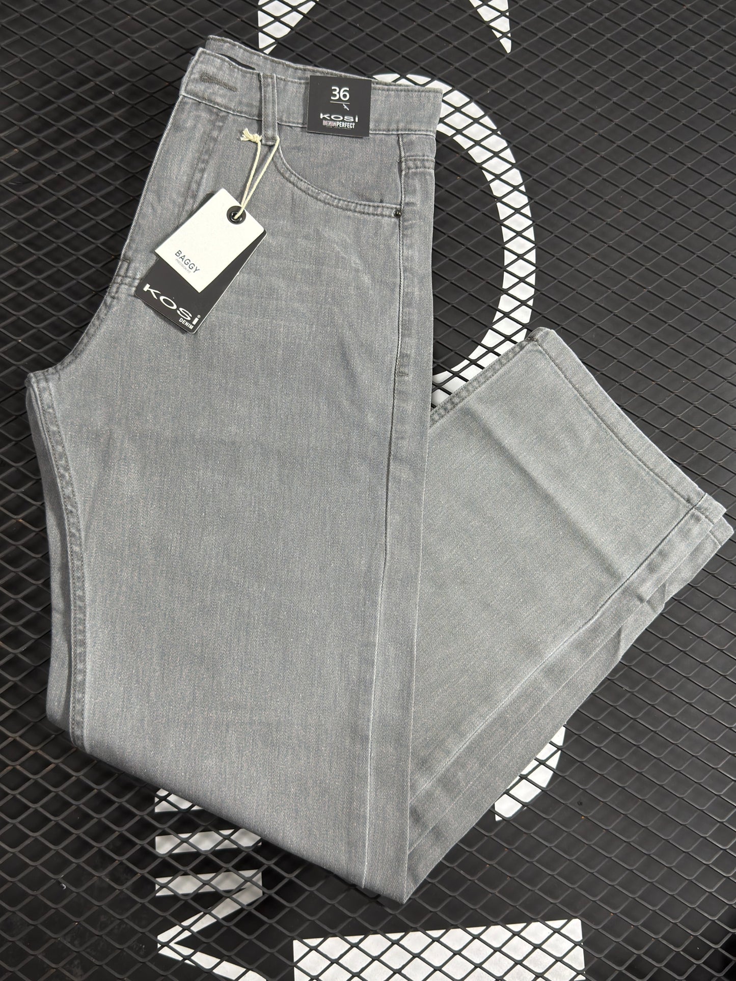 jeans corte baggy fit