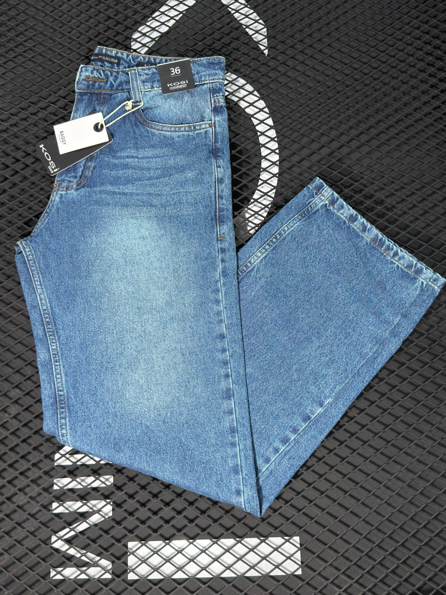 jeans corte baggy fit