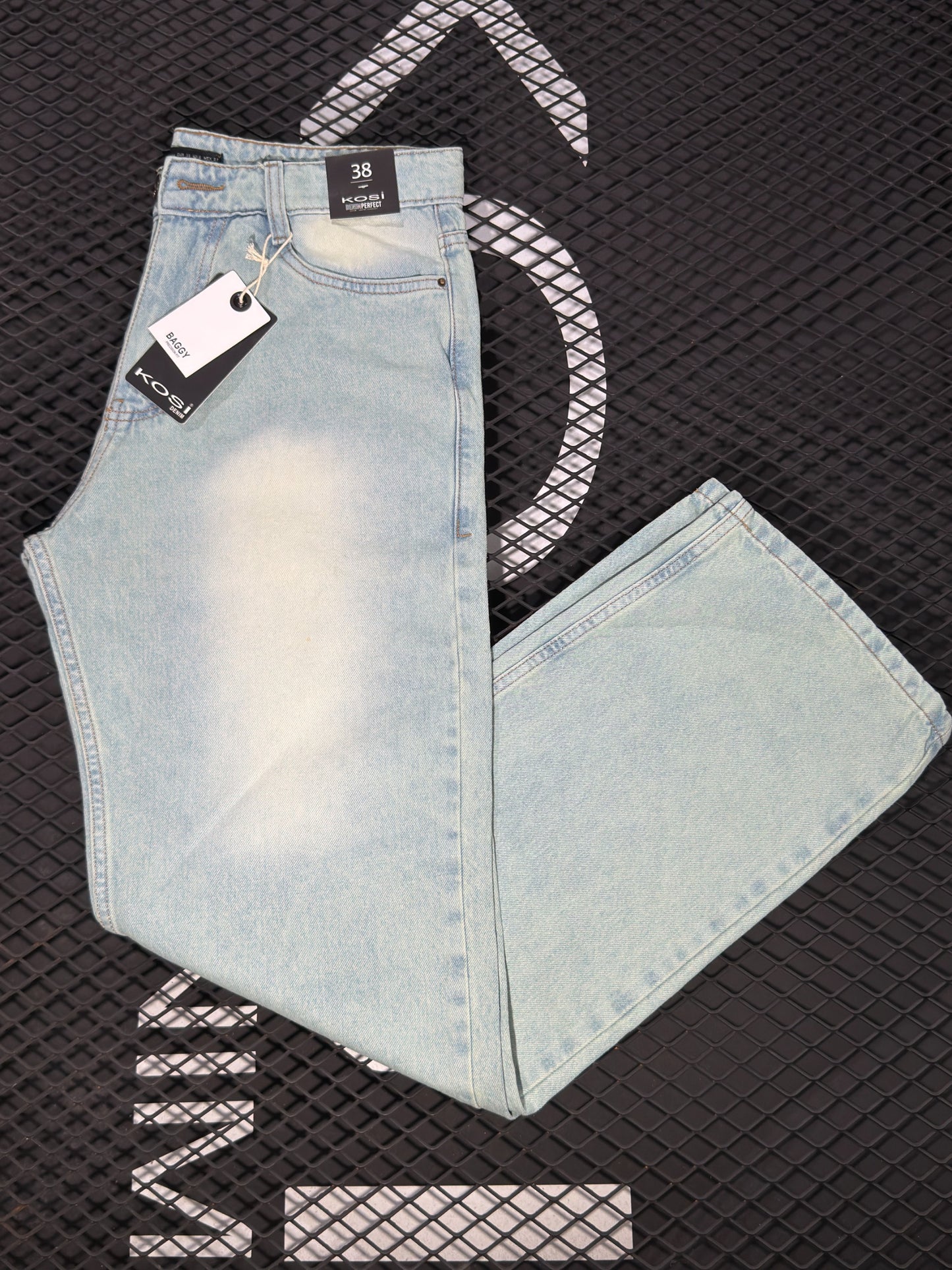 jeans corte baggy fit